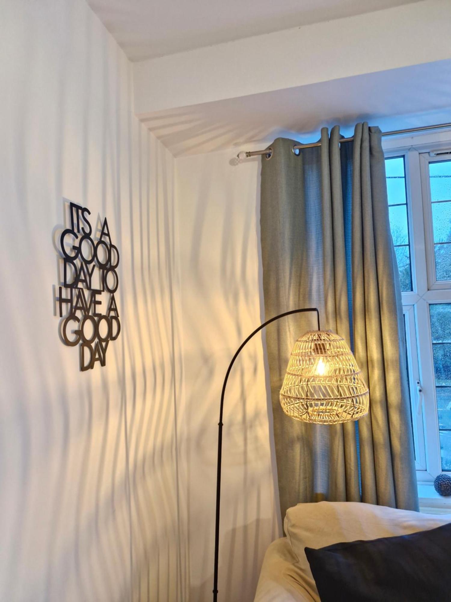 Shm Stays Solihull Hs2 Nec Airport Nr M6 M40 M42 Great For Long & Short Stays 15 Min Walk To Train Station 5 Min Drive To Town Centre Outside Bus Stops & Supermarket Free Parking Экстерьер фото