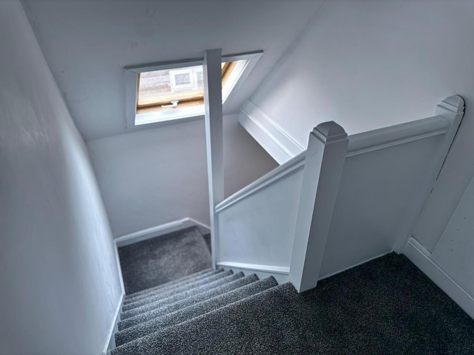 Shm Stays Solihull Hs2 Nec Airport Nr M6 M40 M42 Great For Long & Short Stays 15 Min Walk To Train Station 5 Min Drive To Town Centre Outside Bus Stops & Supermarket Free Parking Экстерьер фото