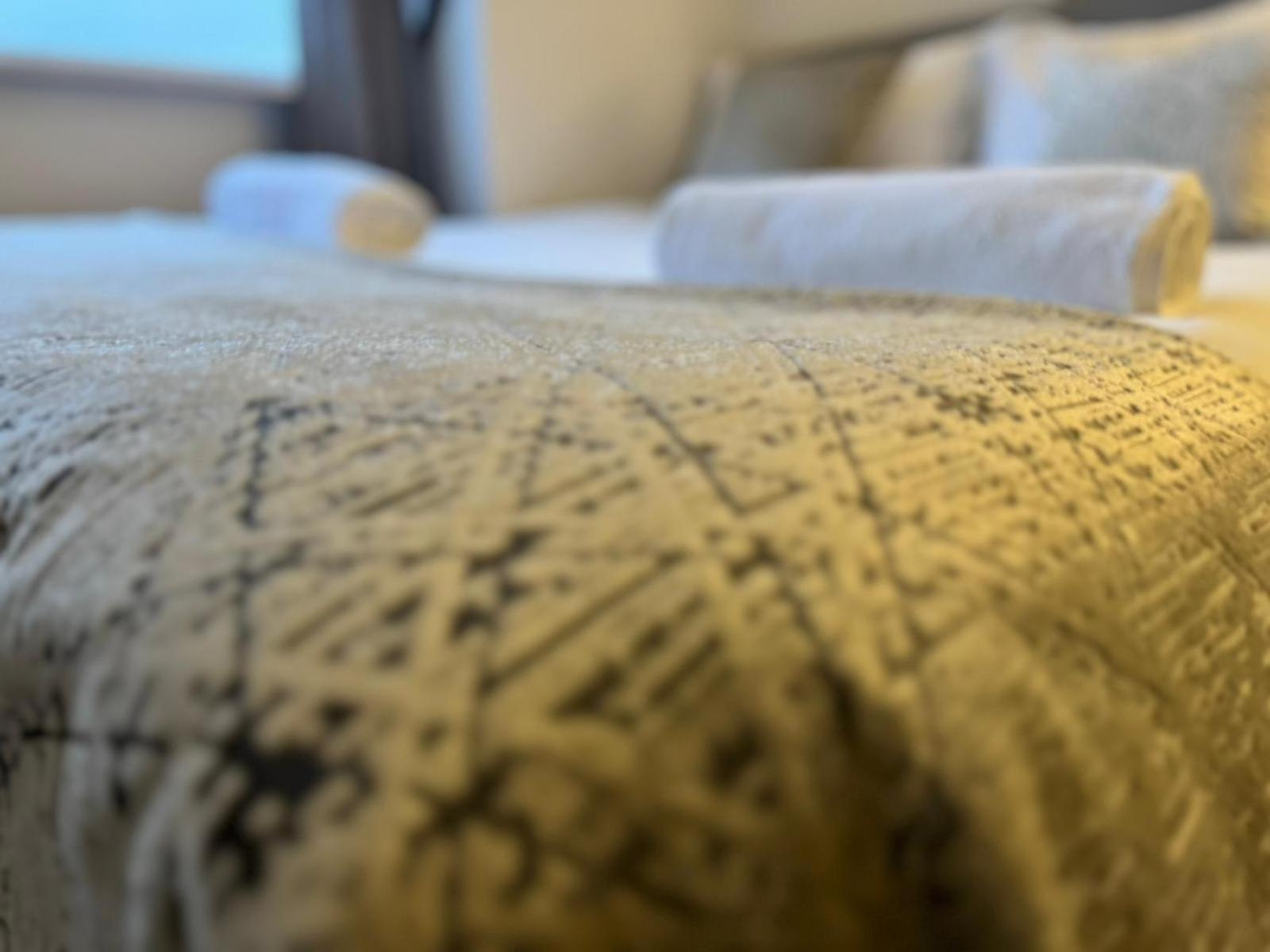 Shm Stays Solihull Hs2 Nec Airport Nr M6 M40 M42 Great For Long & Short Stays 15 Min Walk To Train Station 5 Min Drive To Town Centre Outside Bus Stops & Supermarket Free Parking Экстерьер фото